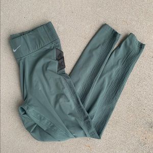 Nike leggings olive green